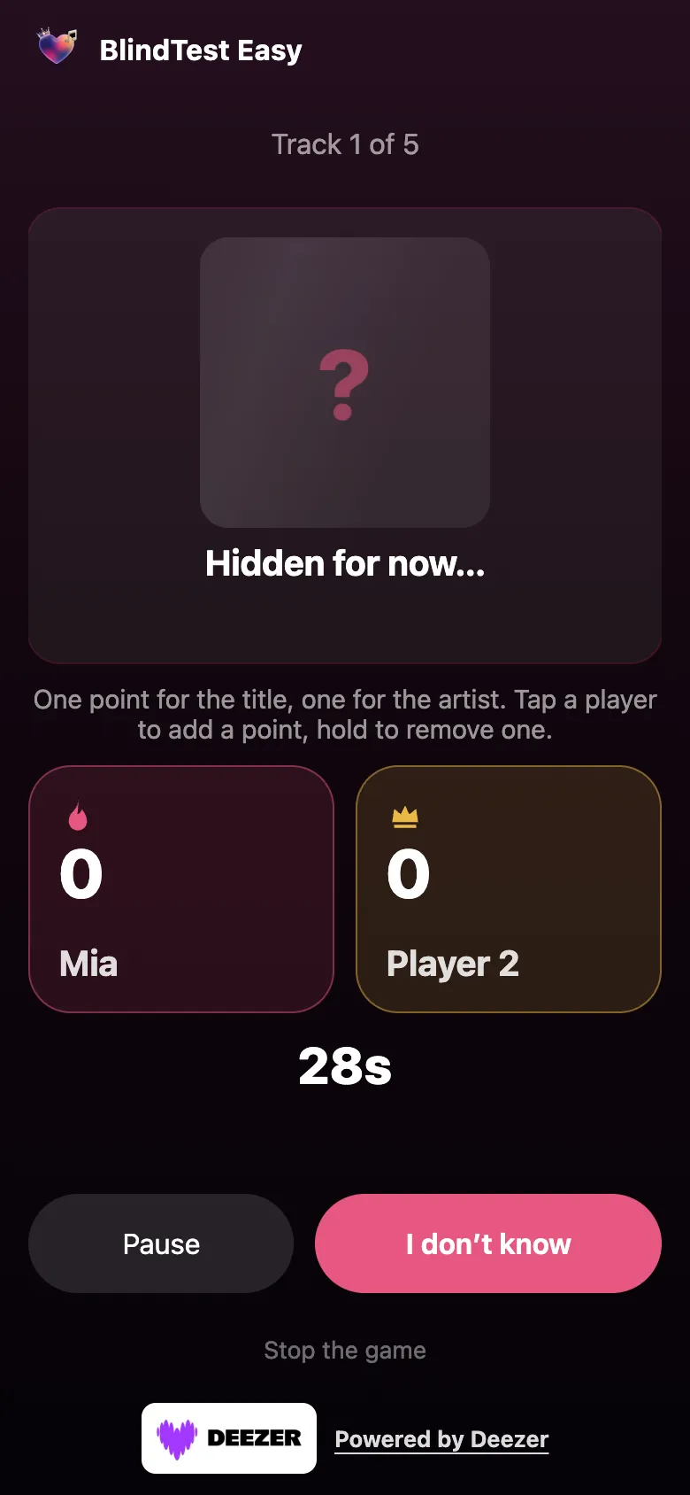 Round in progress: cover hidden behind a question mark, three players and the countdown.
